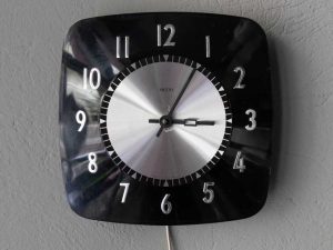 Retro Ηλεκτρικό Μαύρο Βρετανικό Ρολόι Τοίχου Smiths ’60s