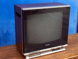 Retro Functional TV Sony Trinitron KV-1882ME3 18 “