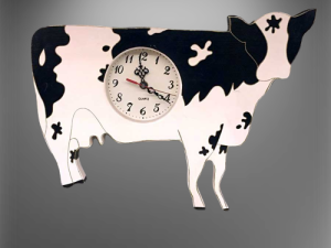 Ξύλινο Retro Ρολόι Τοίχου Σε Σχήμα Αγελάδας