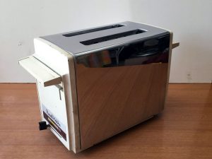 Functional Russell Hobbs 5511 Retro Vintage Toaster Inox Made In USA