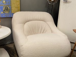 Restored Italian Armchair in Off-White Bouclé Fabric, 1980s